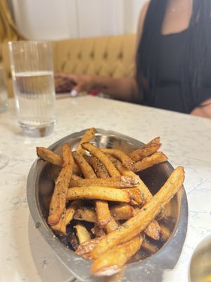 Prim & Proper Restaurant Cocktail & Wine Bar by null