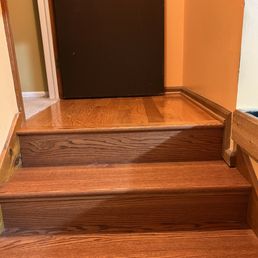 The steps leading to the bedroom... The steps leading to the bedroom...