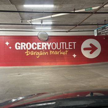 Grocery Outlet - Sign for Grocery Outlet - Grocery Near Me - Falls Church, Virginia Grocery Outlet - Sign for Grocery Outlet - Grocery Near Me - Falls Church, Virginia