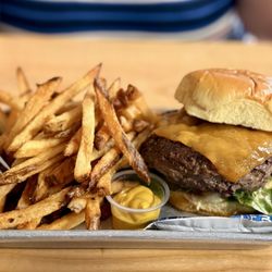 Smoky Tony's BBQ - Huge burger and fries