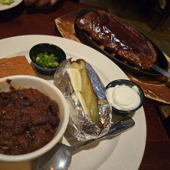 Platinum Cowboy - Baked potato chili and ribs that just fall off the bron - Pop-Up Restaurants Near Me - Palm Desert, California Platinum Cowboy - Baked potato chili and ribs that just fall off the bron - Pop-Up Restaurants Near Me - Palm Desert, California