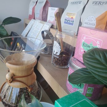 Wave 3 Coffee and Chocolate - Coffee & Tea Near Me - Atlanta, Georgia