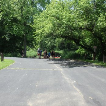 Wildcat Mountain State Park - A view of the turnaround at the Wildcat Mountain canoe landing parking lot - Parks Near Me - Ontario, Wisconsin Wildcat Mountain State Park - A view of the turnaround at the Wildcat Mountain canoe landing parking lot - Parks Near Me - Ontario, Wisconsin
