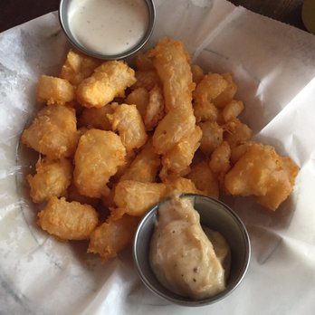 The Old Fashioned - Cheese curds . Side sauces : ranch and roasted garlic . - American Near Me - Madison, Wisconsin