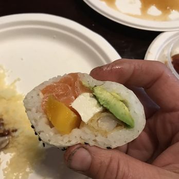 Sake 2 Me Sushi - 4 (Pcs) Mango Tango Roll - Sushi Bars Near Me - Simi Valley, California