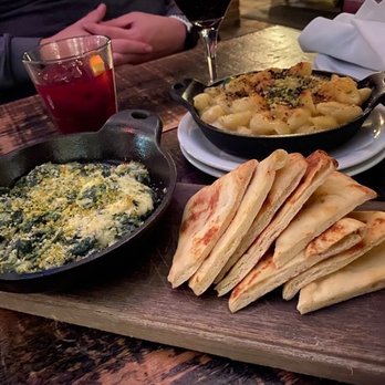 Refinery Rooftop - Spinach Dip & Mac & Cheese - Lounges Near Me - New York, New York Refinery Rooftop - Spinach Dip & Mac & Cheese - Lounges Near Me - New York, New York