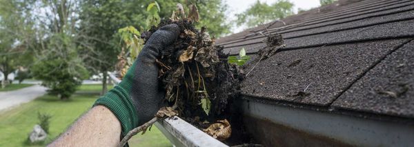 Julio's Gutter Guards and Cleaning Logo