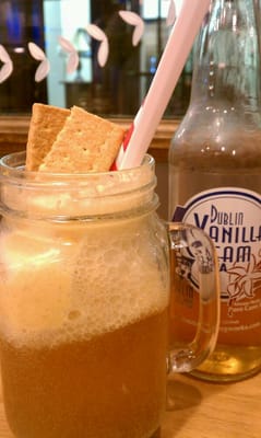 Float Pasadena by null