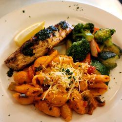The Fish House Bar & Grill - Salmon
