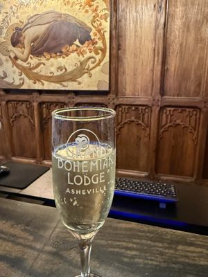 Grand Bohemian Lodge Asheville, Autograph Collection by null