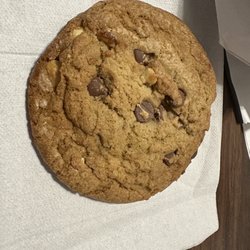 Jimmy John's - Chocolate chip cookies are bomb!