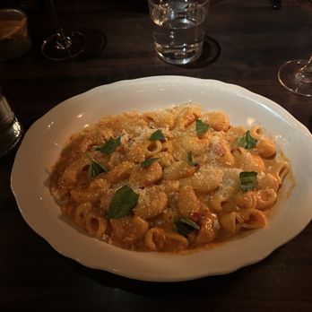 Gilt Bar - Vodka Rigatoni - New American Near Me - Chicago, Illinois Gilt Bar - Vodka Rigatoni - New American Near Me - Chicago, Illinois