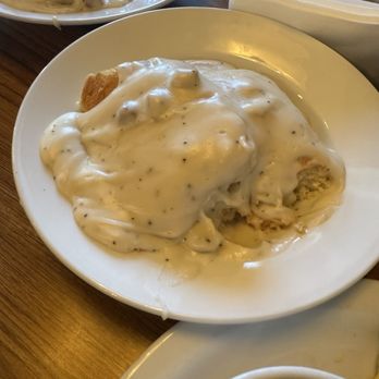 Mountain Oaks Cafe - Biscuits and gravy - American Near Me - Oakhurst, California Mountain Oaks Cafe - Biscuits and gravy - American Near Me - Oakhurst, California