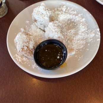 Another Broken Egg Cafe - Complimentary delicious, powdered sugar coated beignets with marmalade dipping sauce - Breakfast & Brunch Near Me - Beavercreek, Ohio
