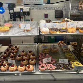 Donut Petit - Donuts - Donuts Near Me - Alameda, California Donut Petit - Donuts - Donuts Near Me - Alameda, California