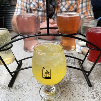 Fig Tree Cafe - Champange flight ($15) from L to R: vanilla bean, lavender, rose, cranberry  Strawberry sparkling screwdriver ($10) minus strawberry - Sandwiches Near Me - Pacific Beach, California