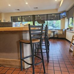 N and T's Restaurant