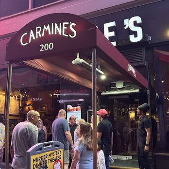Carmine's - Italian Near Me - New York, New York