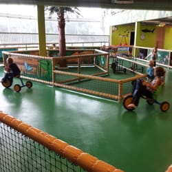 Andy's lekland - Race track
