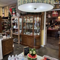 Fisher's Finds Curiosity Shoppe - Fishers Finds & Curiosity Shop!!