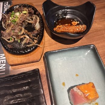 Sushi Tsunami - Sushi Bars Near Me - Fairfield, California