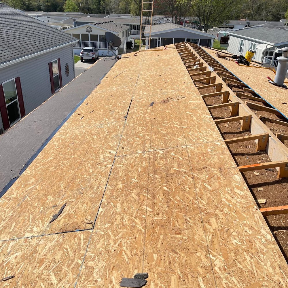 Slide of D & R Roofing