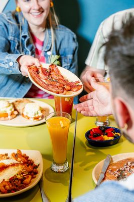 Snooze, an A.M. Eatery by null