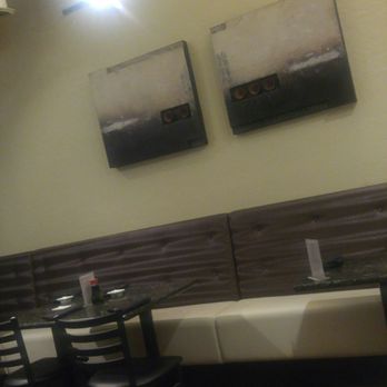 Umami - Cozy back room by tbe bar - Sushi Bars Near Me - Ashland, Oregon Umami - Cozy back room by tbe bar - Sushi Bars Near Me - Ashland, Oregon
