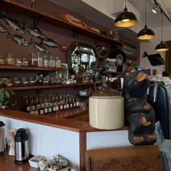 Bootleggers Creek - Coffee Shop Interior