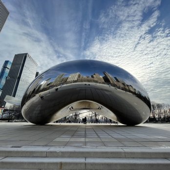 Cloud Gate - Public Art Near Me - Chicago, Illinois