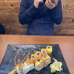 Mizu Sushi Bar & Asian Fusion - Saints Girl Roll