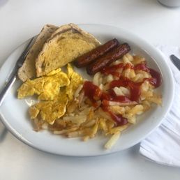 1/2 breakfast platter. Yum!