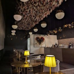 Delysées - Interior