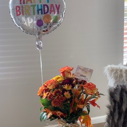 Christiana Flower & Gifts - Floral arrangement day 1