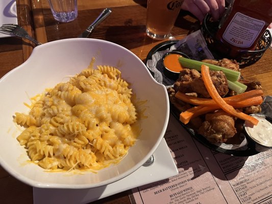 Craft Kitchen & Tap House Wantagh by null