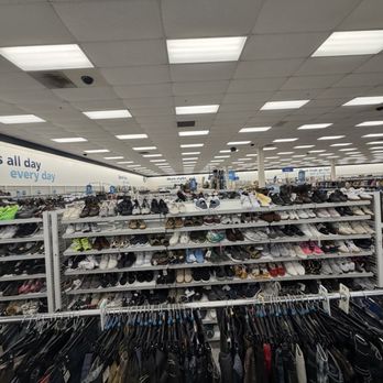 Ross Dress for Less - Shoes and clothes - Department Stores Near Me - Delray Beach, Florida