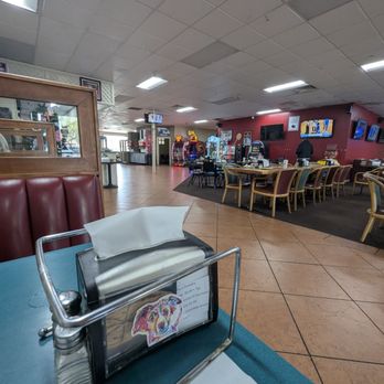 Giavanni's Pizza - From my table - Pizza Near Me - Santa Maria, California Giavanni's Pizza - From my table - Pizza Near Me - Santa Maria, California