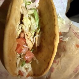 "Chicken chalupa" more like a chalupa shell with a dollop of next to nothing...
