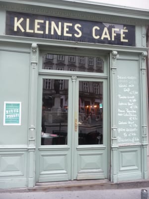 Kleines Café by null