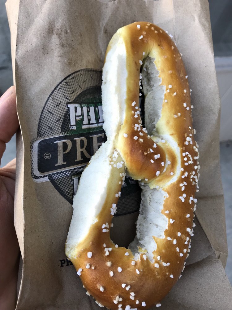 PHILLY PRETZEL FACTORY 10 Photos & 20 Reviews Pretzels 167 South