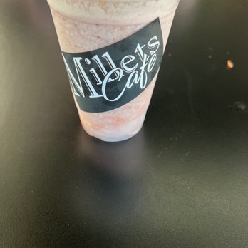 Millet’s Cafe - strawberry banana smoothie!! - Barbeque Near Me - Beaumont, California