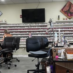 Premier Nails - Interior