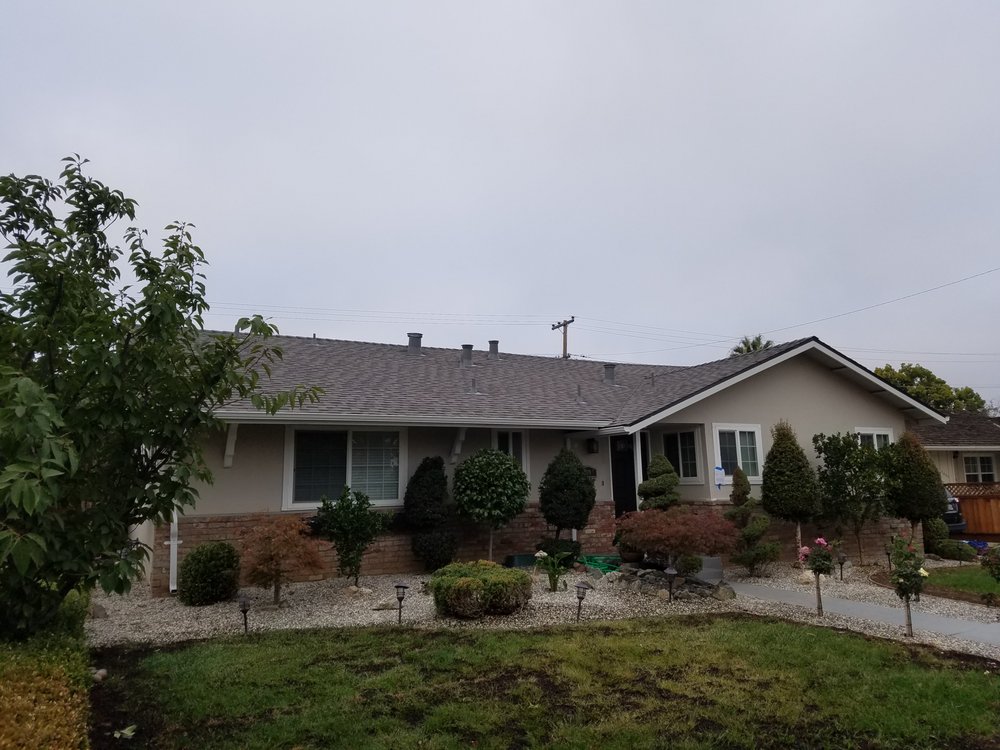 Slide of Wang's Roofing