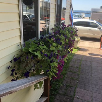 Grampa Tony's - Pretty flowers outside the restaurant! - New American Near Me - La Pointe, Wisconsin