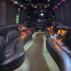 123 limo - PARTY BUS