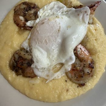 Grapevine Cafe - South Padre Island - Shrimp and grits with an egg - Breakfast & Brunch Near Me - South Padre Island, Texas