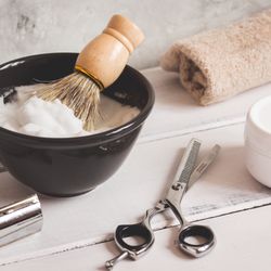 Upper East Side Pro Barbers - Get you shave done with hot towel!