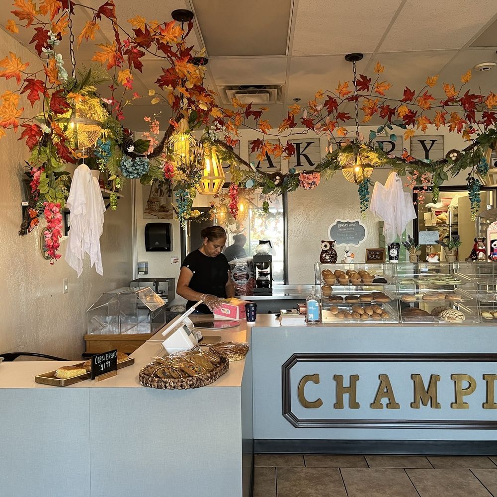Champis Bakery - Check out counter - Bakeries Near Me - Avondale, Arizona