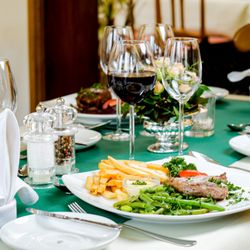 Riemanns Restaurant - Steaks von Grill