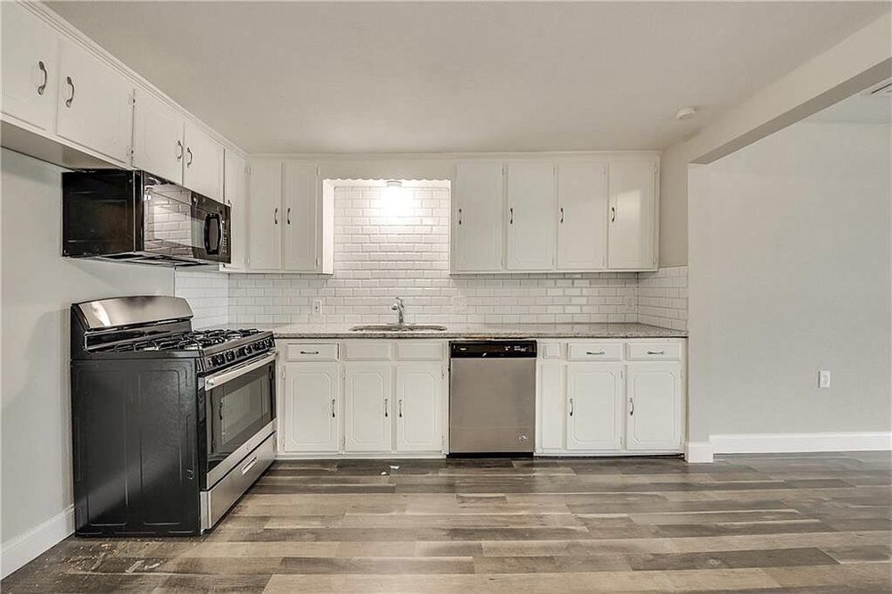 PRO BRUSH PAINTING AND REMODELING Updated August 2024 199 Photos & 18 Reviews 617 W Main